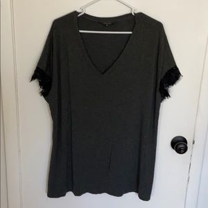 Amaryllis Dark Gray Short Sleeve Tee